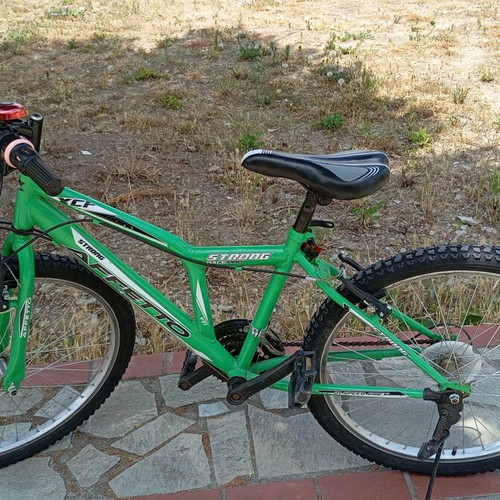 Affetto Prime X1 24" Green Mountain Bike used, 21 speeds