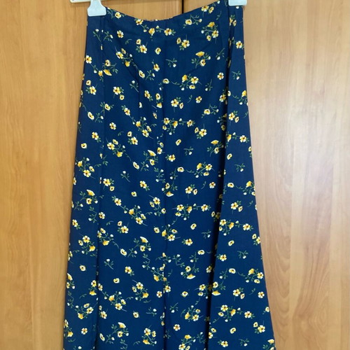 Floral skirt blue with yellow flowers, like new, size large