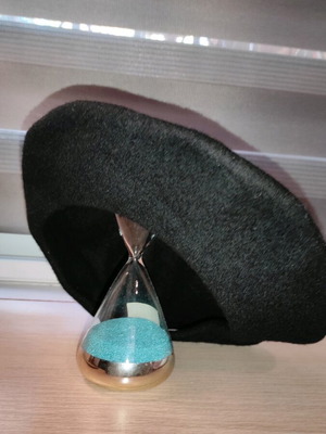 Black Wool Beret Hat Like New