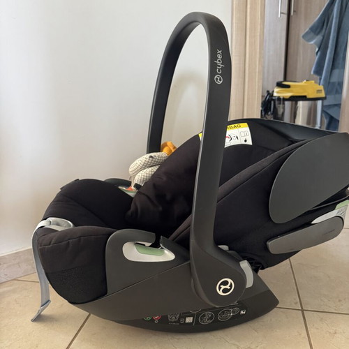 Cybex Cloud T i-Size κάθισμα αυτοκινήτου σαν καινούργιο με βάση Isofix
