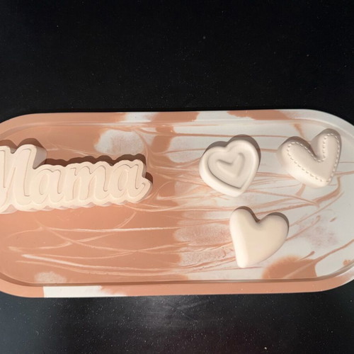 Handmade tray with "mama" inscription and three hearts new