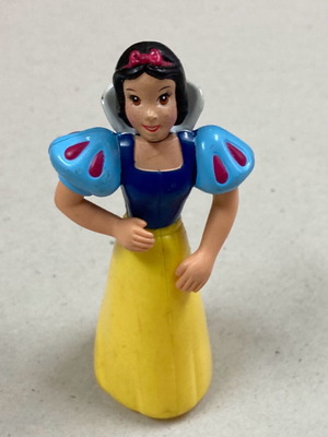 Disney Plastic Snow White In good condition Price 4.50 Euros