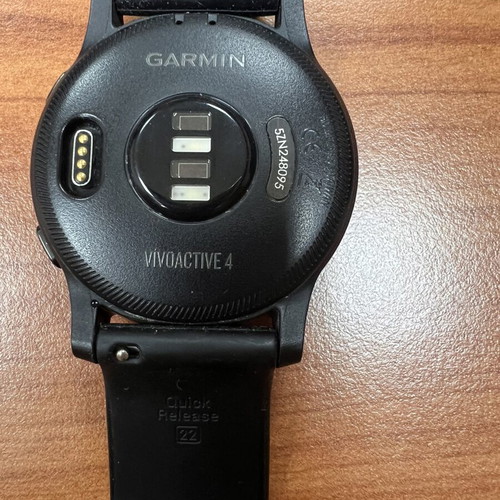 Garmin Vivoactive 4 smartwatch like new, black, fitness features