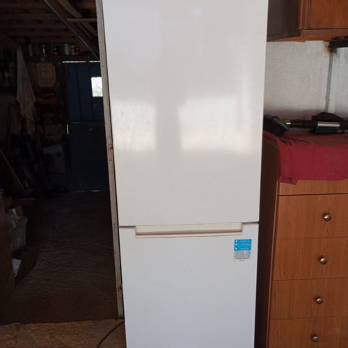 Candy refrigerator like new