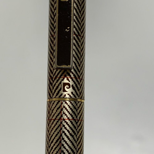 Pierre Cardin Lilliput pen used with herringbone pattern and gold details
