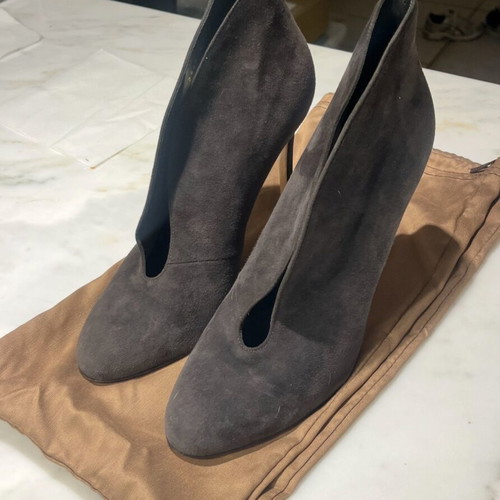 Gianvito Rossi suede pumps like new, gray, size 37.5