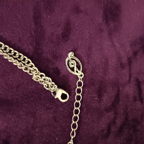 Necklace with blue chain like new
