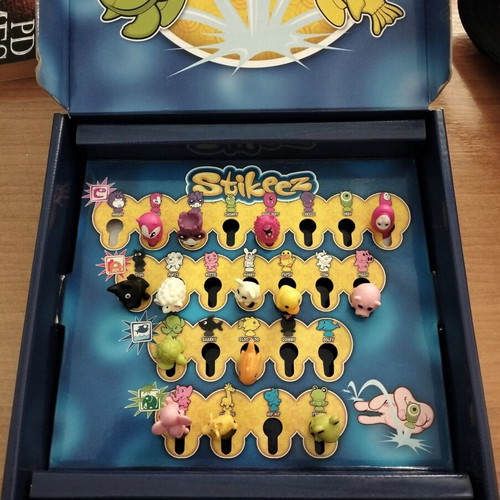 Stikeez figures used, box with 14 pieces Lidl