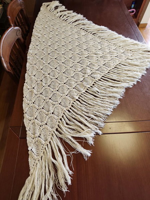Handmade scarf like new, beige color 100x200