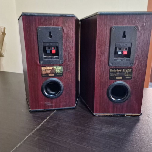Roister HT 2000 bookshelf speakers, pair