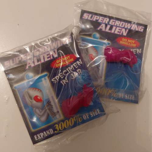 Super Growing Alien Toys set of 2 new, 90s/00s retro