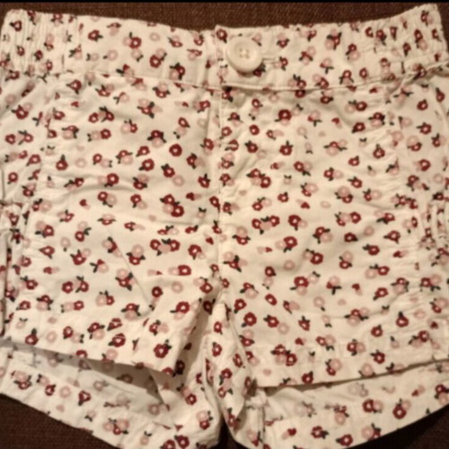 Benetton Floral Summer Baby Shorts like new, 9-12 months