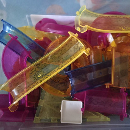 Magnetic Blocks from Jumbo used, square and other shapes