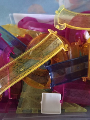 Magnetic Blocks from Jumbo used, square and other shapes
