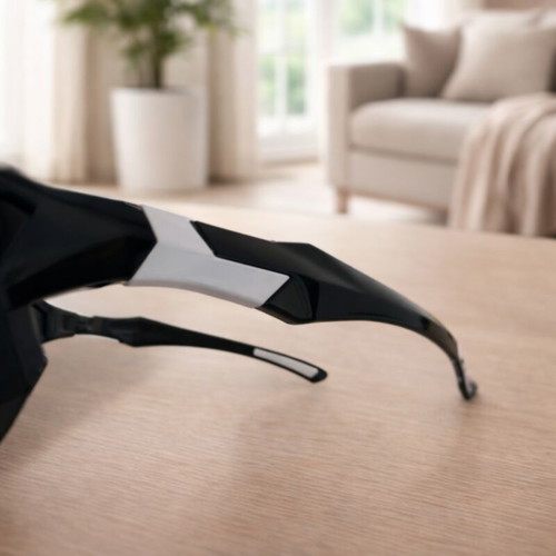 Polarized sunglasses new, black and white