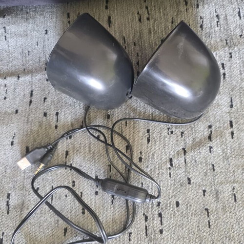 Computer speakers
