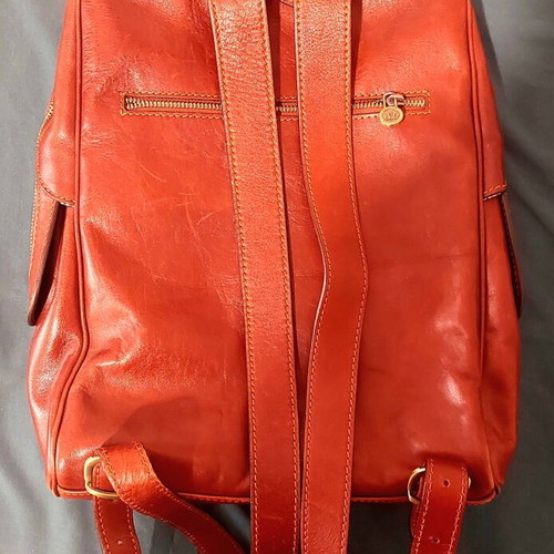 Tuscany Leather backpack like new, matte brown leather