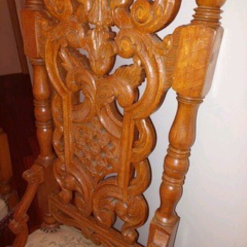 William-Mary carved chairs like new, set of 2 pairs