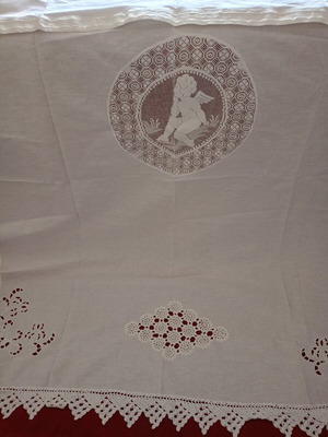 White curtain new 1.60m length by 1.23m width