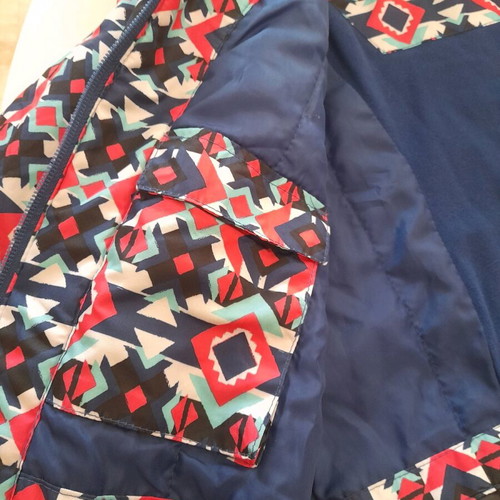 Children's jacket No10 waterproof, very warm with detachable hood, like new