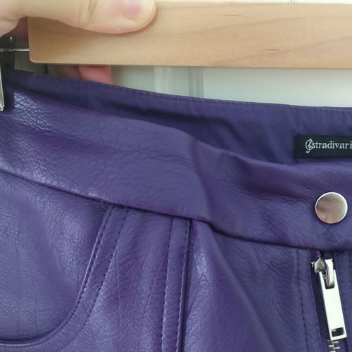 Stradivarius skirt used, synthetic leather, purple, size 42