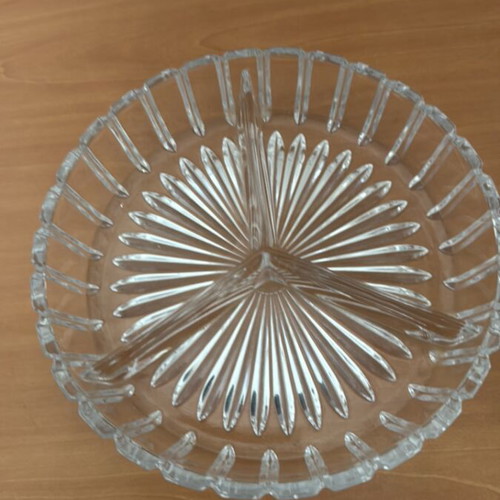 Crystal plate for nuts like new