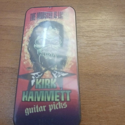 Kirk Hammett guitar picks new, set of 6 with magnet box