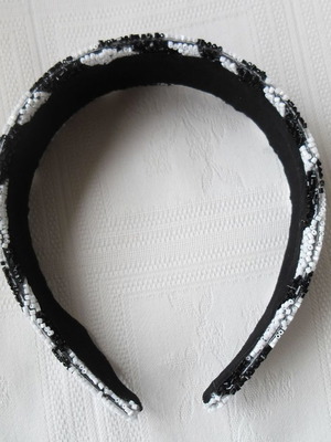 Headband black/white beaded new, unique