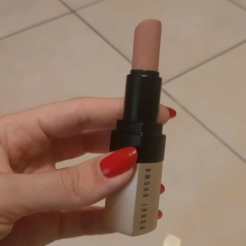 Bobbi Brown semi-naked lipstick