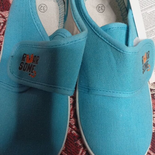 Canvas kids shoes new, size 32, brand pepco