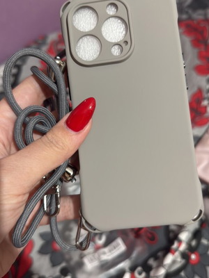 Θήκη κινητού iPhone 16pro καινούργια με λουράκι και προστατευτικά γωνιών