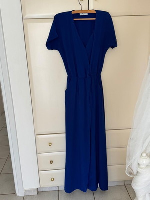 Maxi dress BSB like new, royal blue, V-neck, short sleeves, pockets
