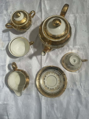 Lorenz Hutschenreuther Selb Bavaria porcelain tea set, new, 15 pieces