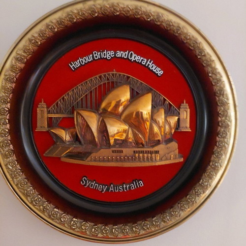 Round frame like new with Sydney bridge and opera house Australia 27×27cm