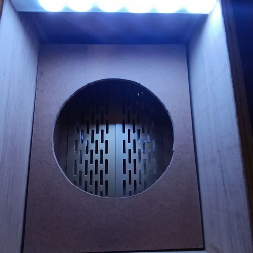 Bird incubator new with digital thermostat and precision thermometer
