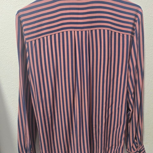 Tommy Hilfiger shirt like new, thin and cool fabric, size M