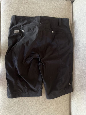 Royal Robbins Discovery III Bermuda women's shorts, black, size 8