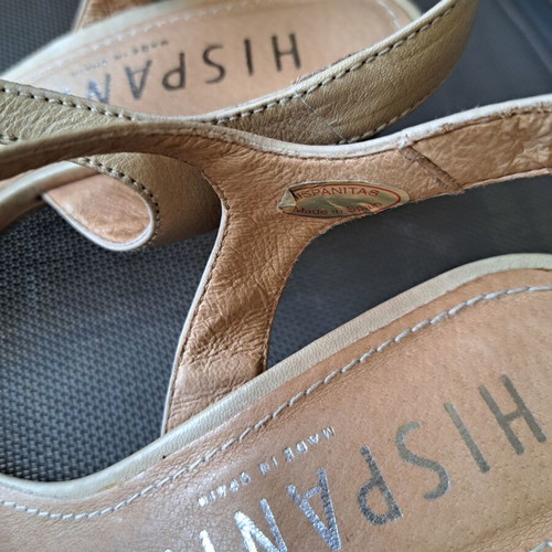 Hispanitas sandals size 40 like new, beige, minimal design