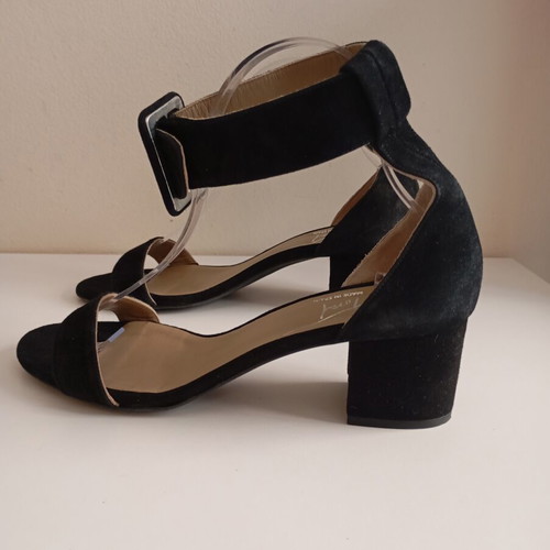 Toral Suede Sandals like new, women's size 38, black
