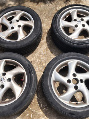 Aluminum 15" 4x108 Rims like new, scratch-free