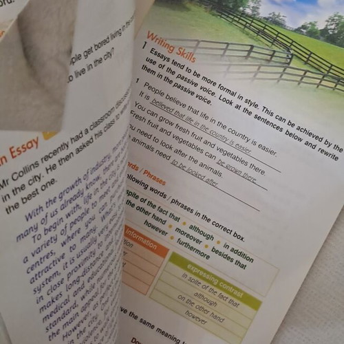 On Course 5 Coursebook Teacher's Edition Upper Intermediate