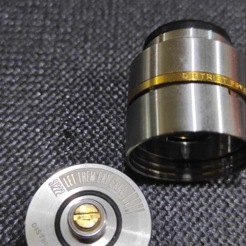 Layercake Rda District F5VE like new
