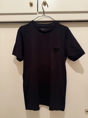 PCOC black t-shirt size M like new