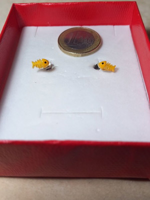 Silver earrings fishbone design new, yellow and silver