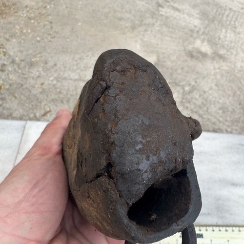 Transport container used, possibly for gunpowder, made of horn