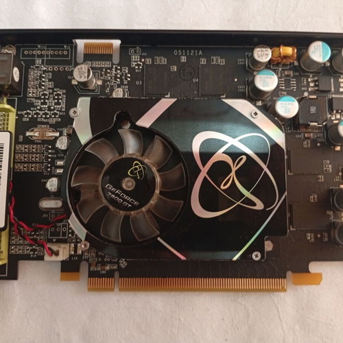 XFX GeForce 7600 GT graphics card used, PCI Express, 256 MB DDR3