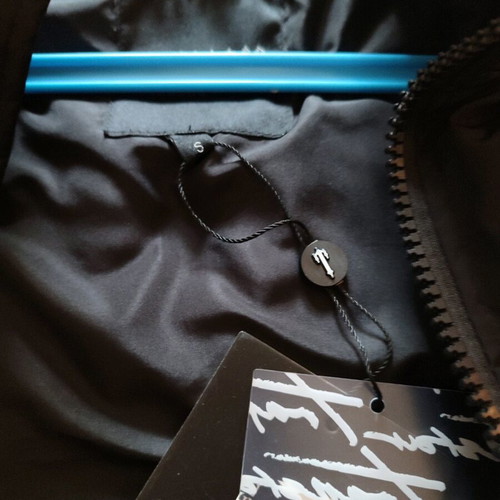 Trapstar sleeveless jacket new, size Small, black padded
