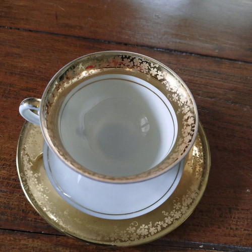 Alka Kunst Bavaria porcelain coffee cup like new with gold trim