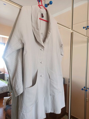Linen coat Krines Berlin spring autumn like new, one size beige