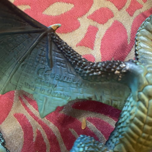 Vintage dragon figure like new